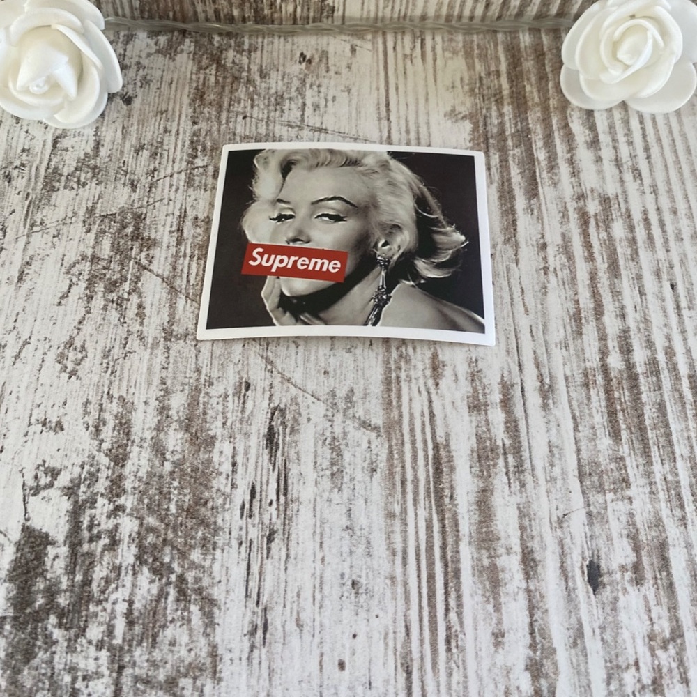 Brand new Supreme sticker